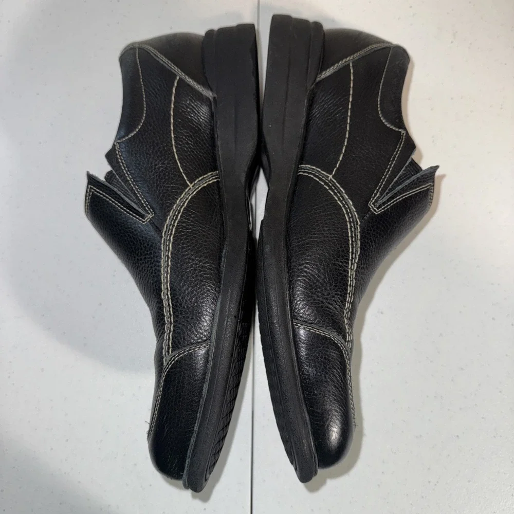 Johnston & Murphy Men's Shoes Size 9 1/2 Loafer Black Slip On Sheep Skin Leather